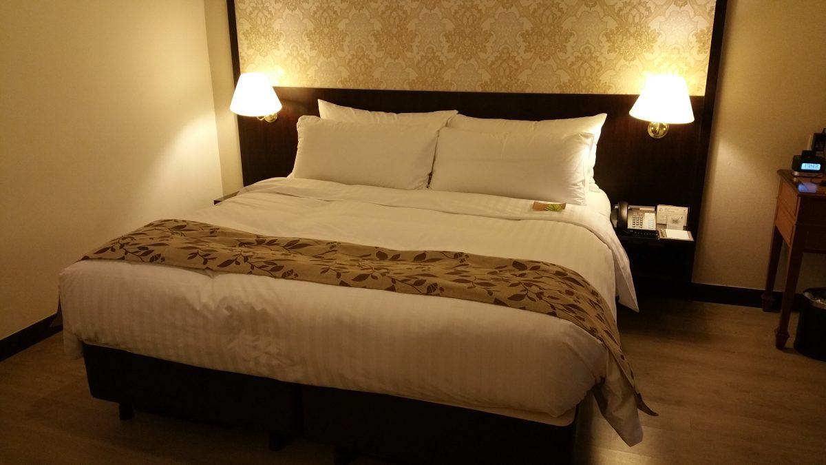 King sized bed